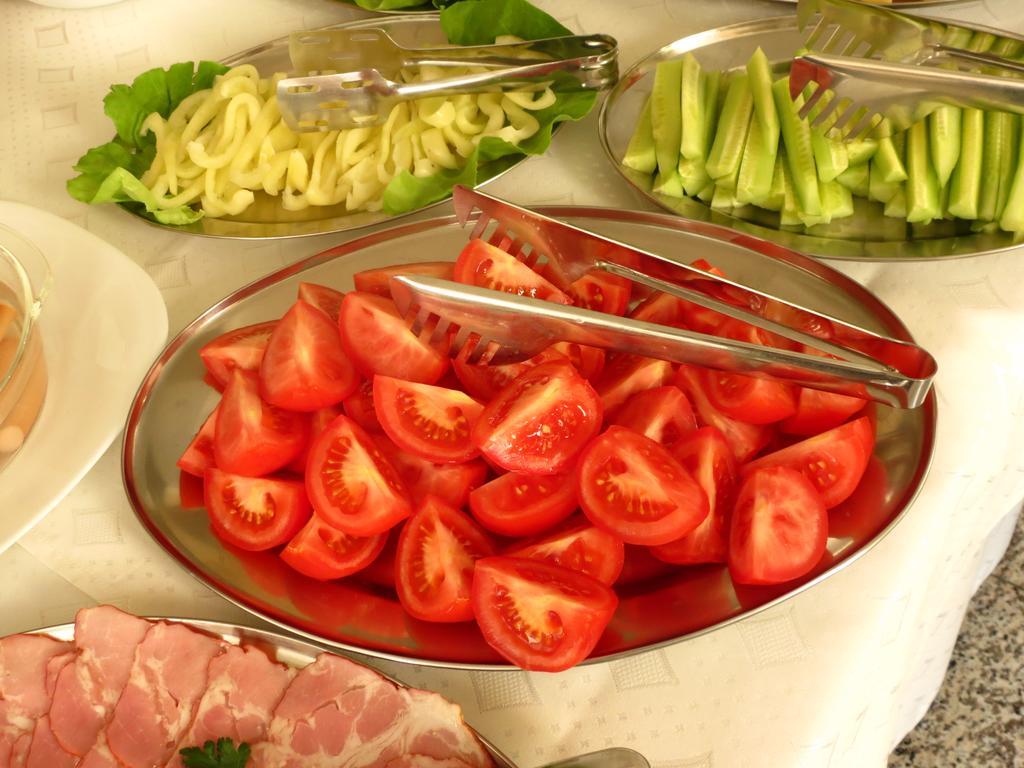 Hotel Crisalpin 포이아나브라소프 외부 사진